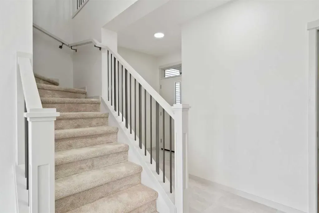 31 Lucas Passage NW