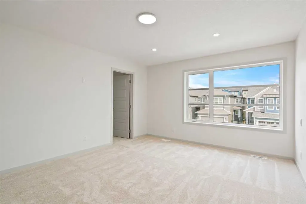 31 Lucas Passage NW