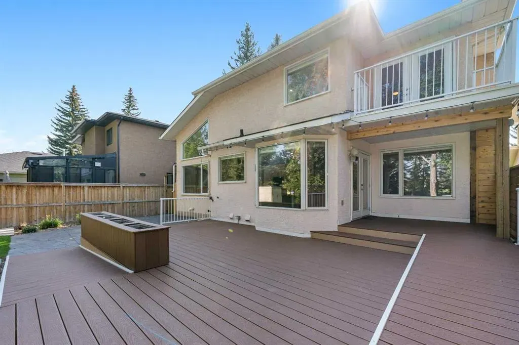 14 Douglasbank Drive SE