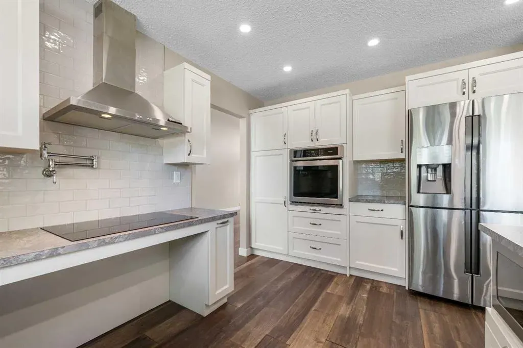14 Douglasbank Drive SE