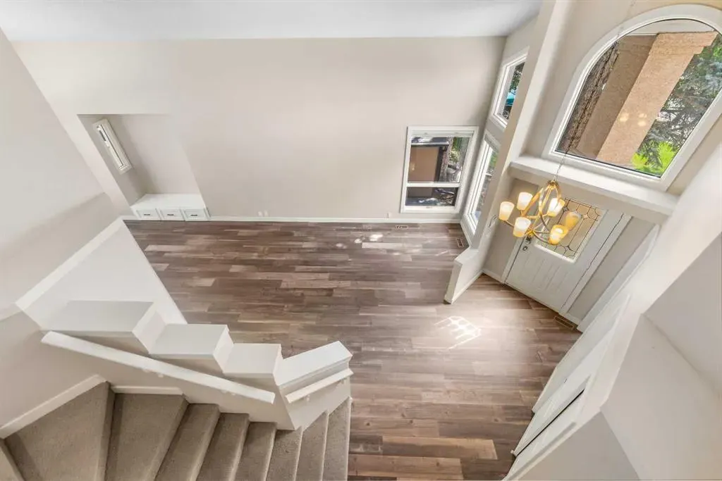 14 Douglasbank Drive SE
