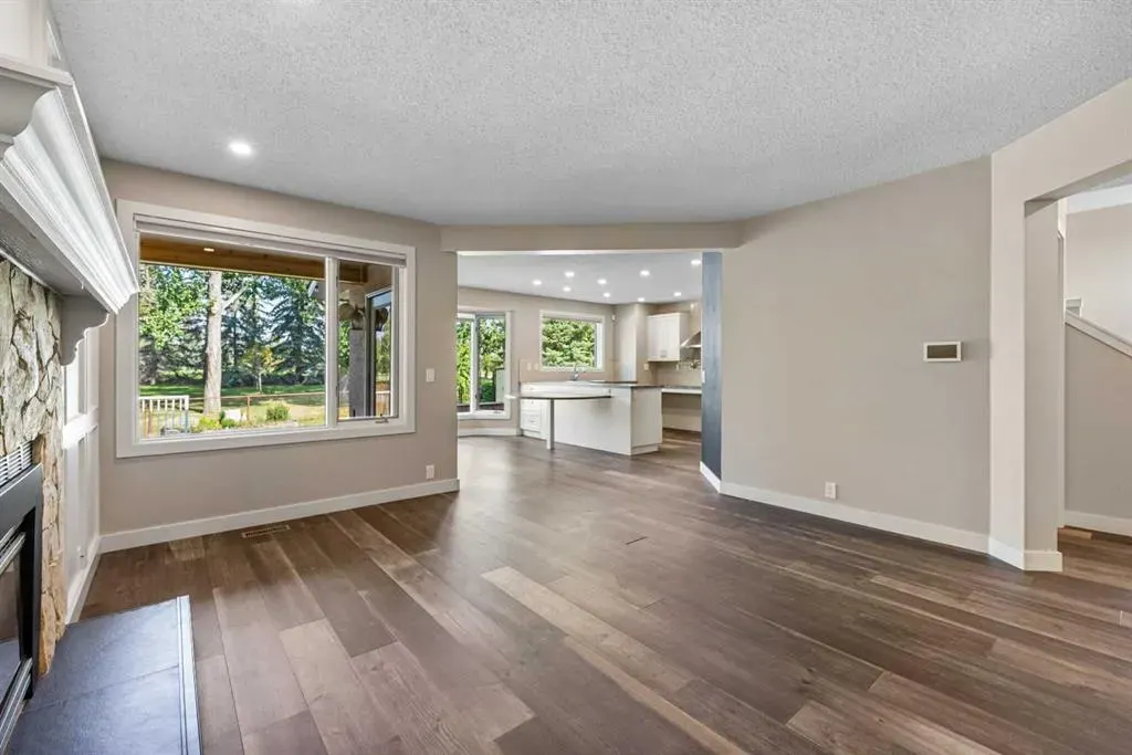14 Douglasbank Drive SE