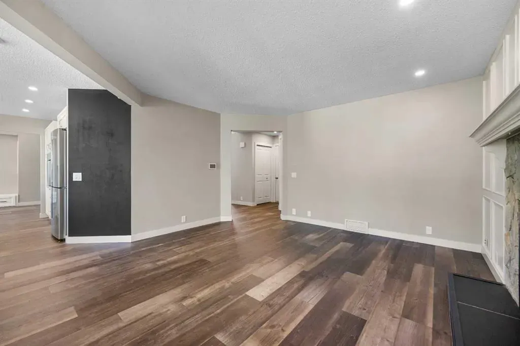 14 Douglasbank Drive SE