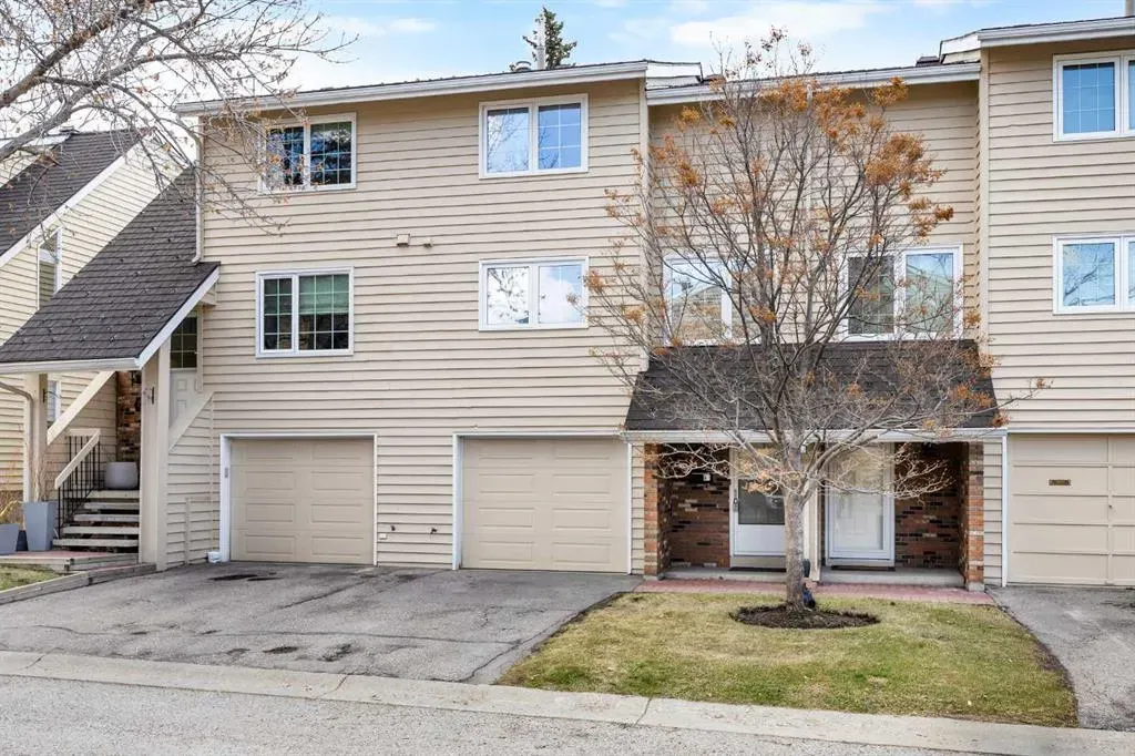 322 Point Mckay Gardens NW