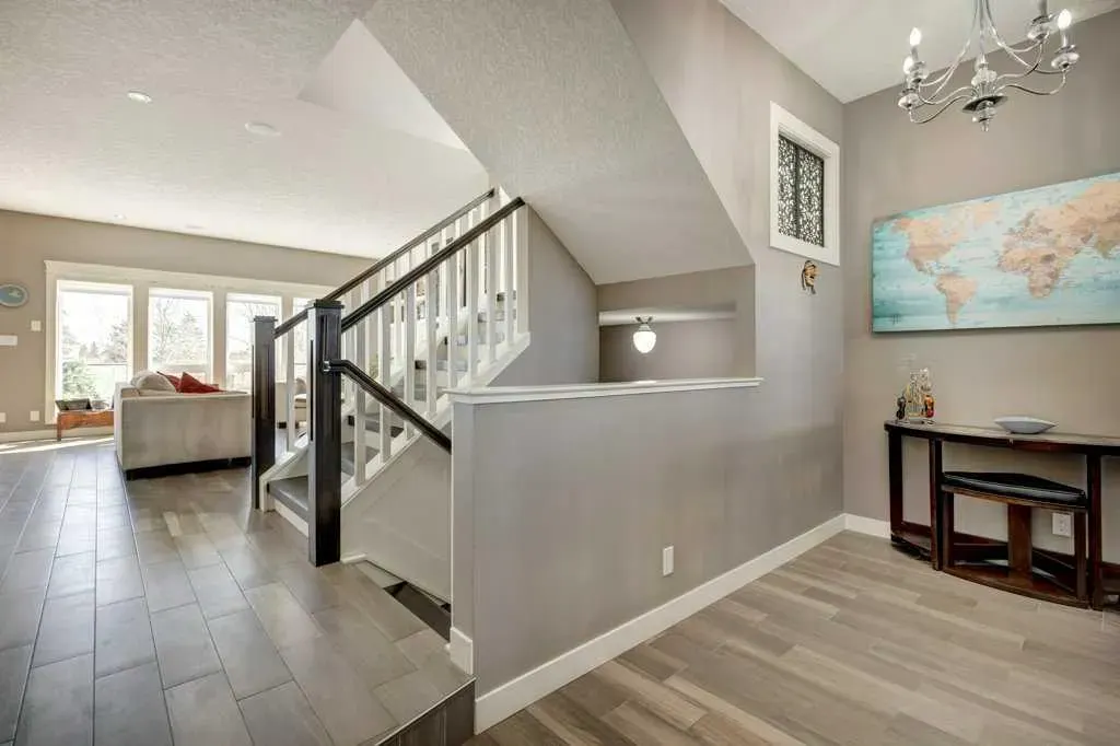 1233 Hillcrest Manor Estates