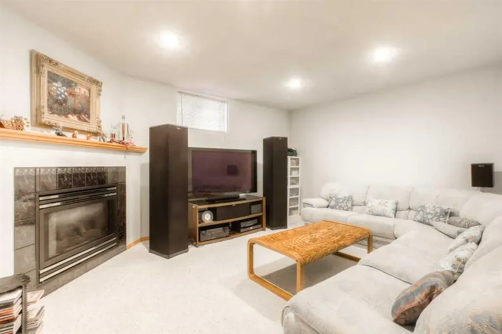 22 Varwood Place NW