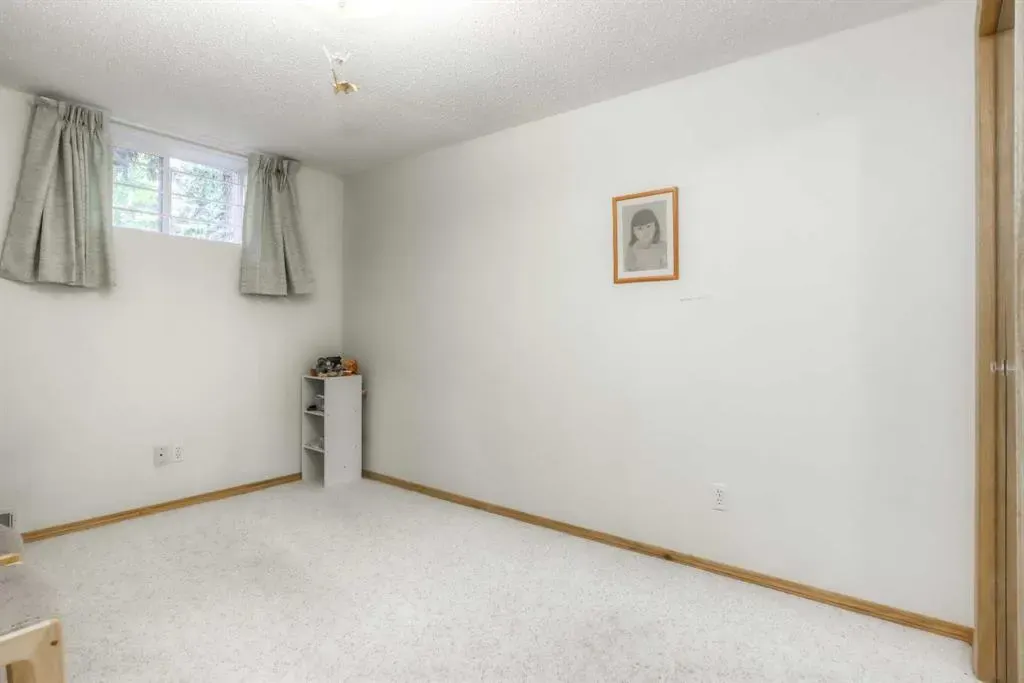22 Varwood Place NW