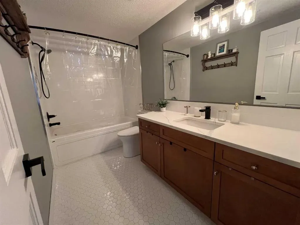 150 Crossbow Place, #109