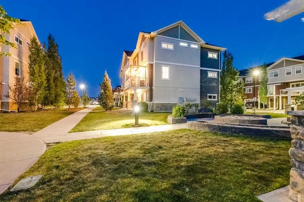 515 Skyview Ranch Grove NE