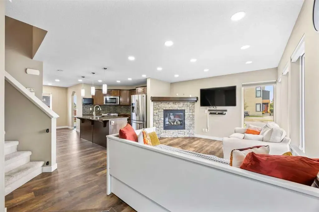 180 Walden Gate SE