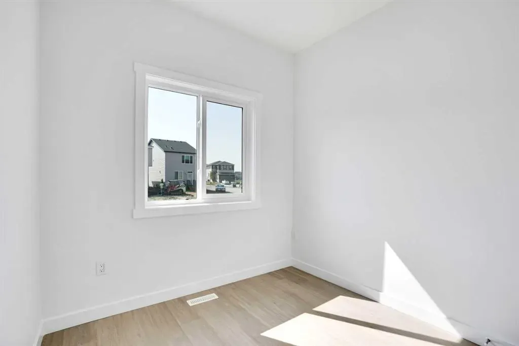21 Cornerbrook Lane NE