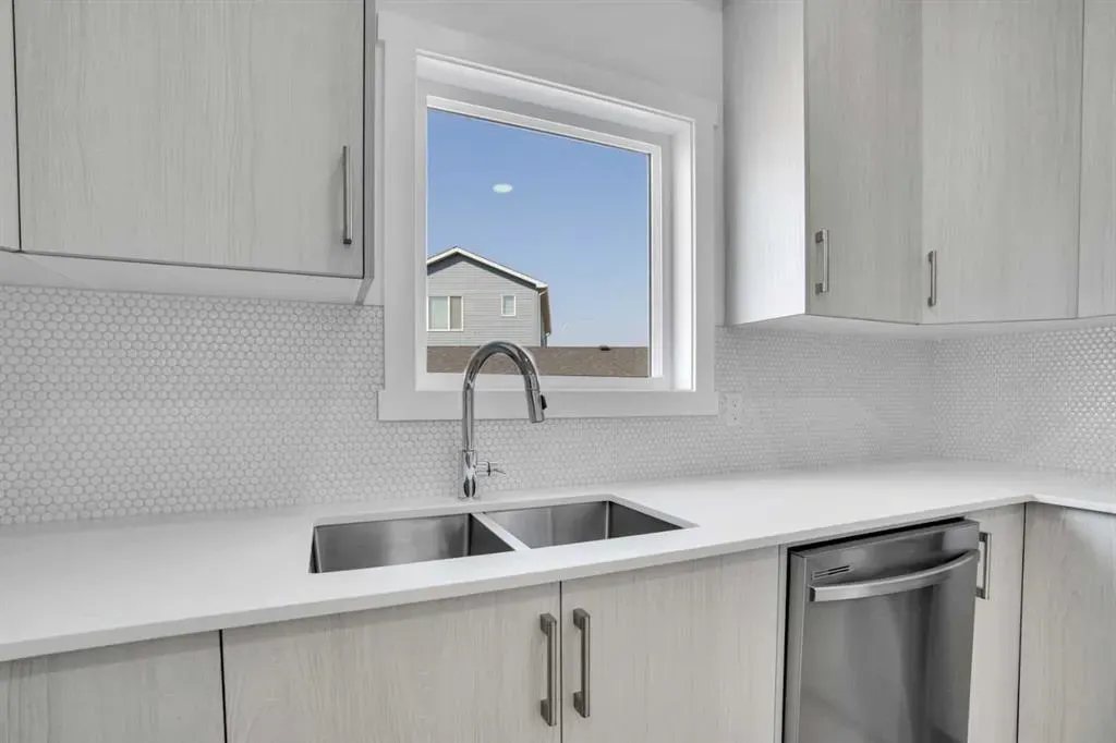 21 Cornerbrook Lane NE