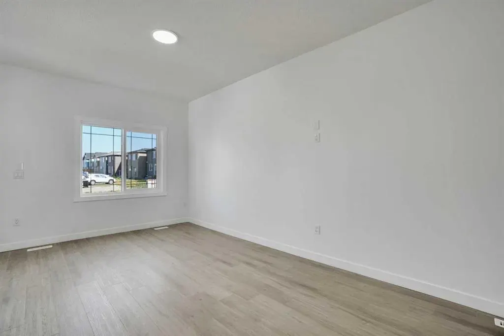 21 Cornerbrook Lane NE