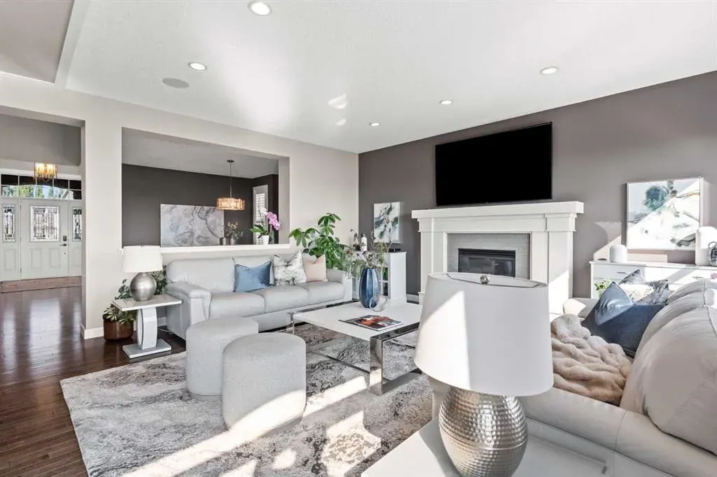 92 Cranarch Heights SE