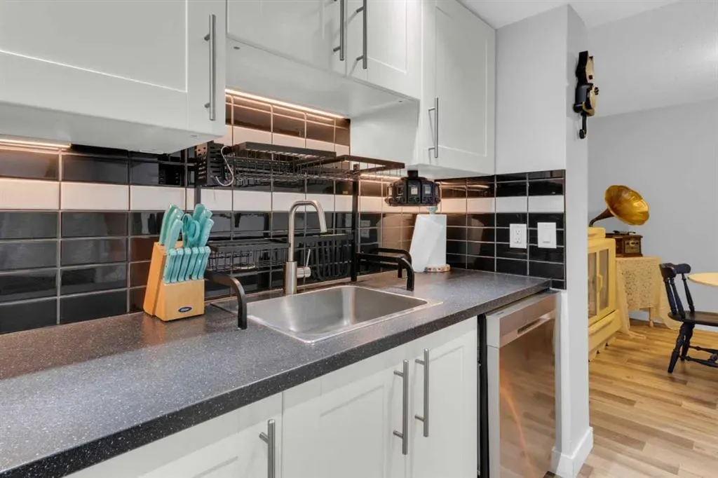 5404 10 Avenue SE, #221