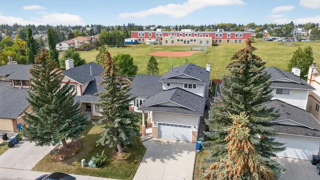 23 Edgepark Way NW
