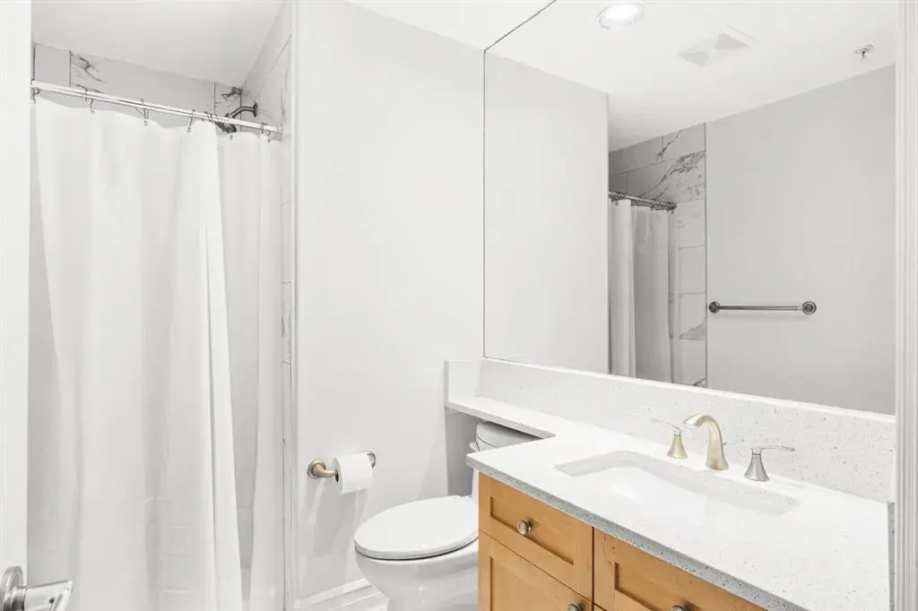 836 15 Avenue SW, #205