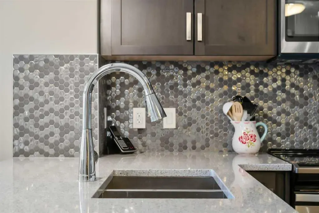 10 Market Boulevard SE, #2105