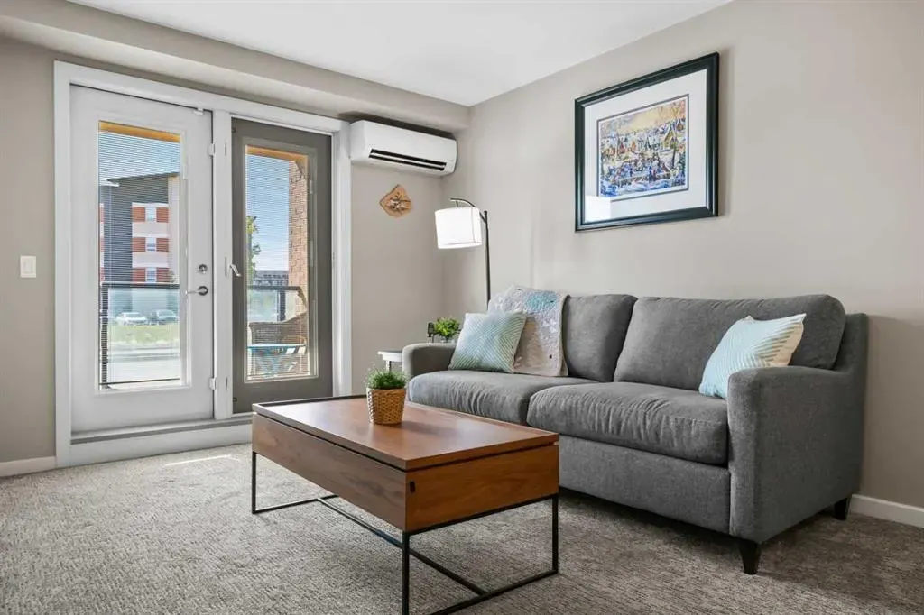 10 Market Boulevard SE, #2105