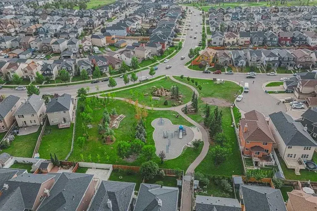 81 Saddlecrest Green NE