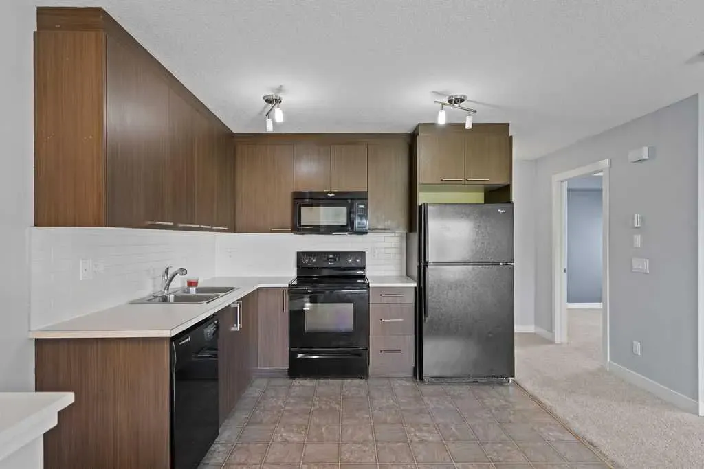 300 Marina Drive, #195