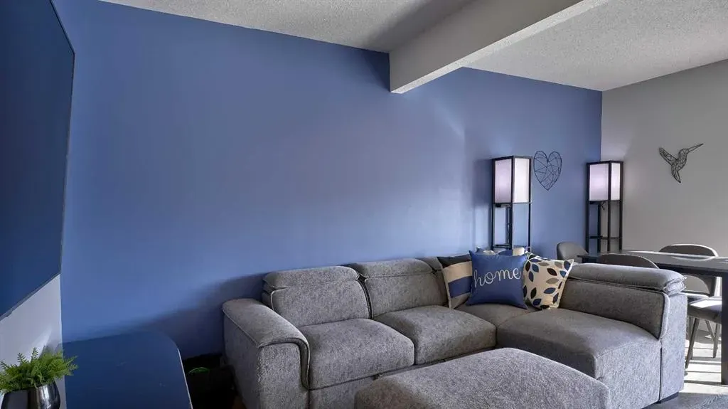 567 Edmonton Trail NE, #9
