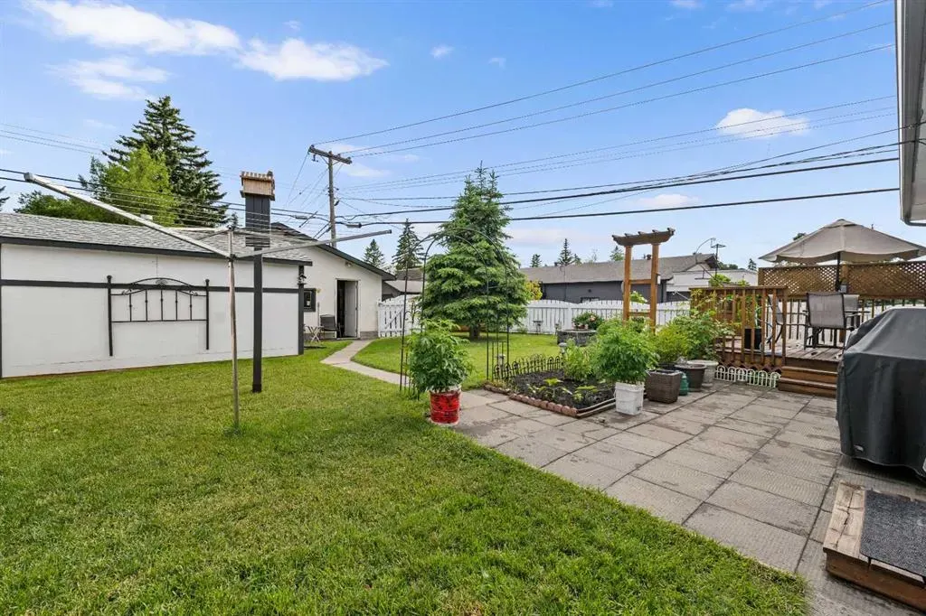 249 Acadia Drive SE