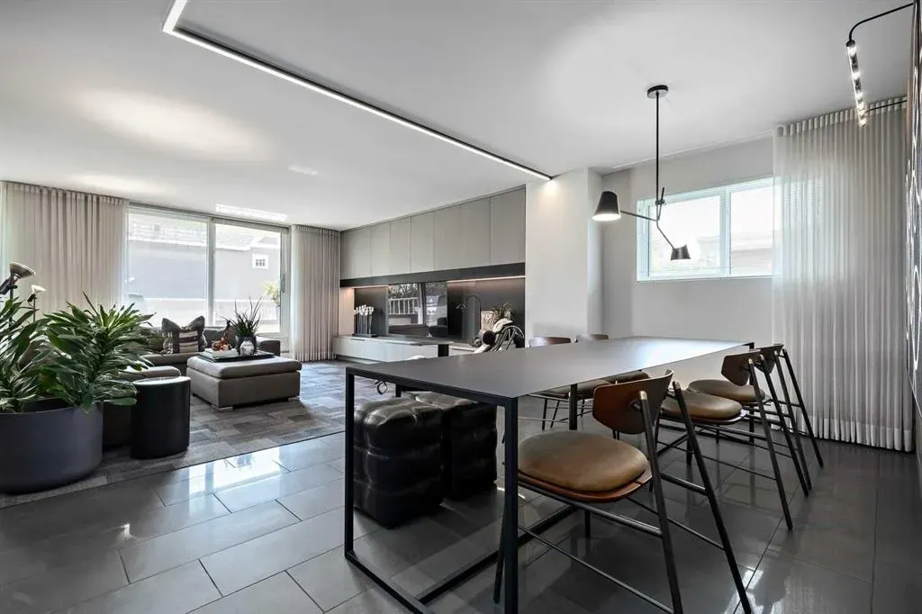 629 Royal Avenue SW, #404