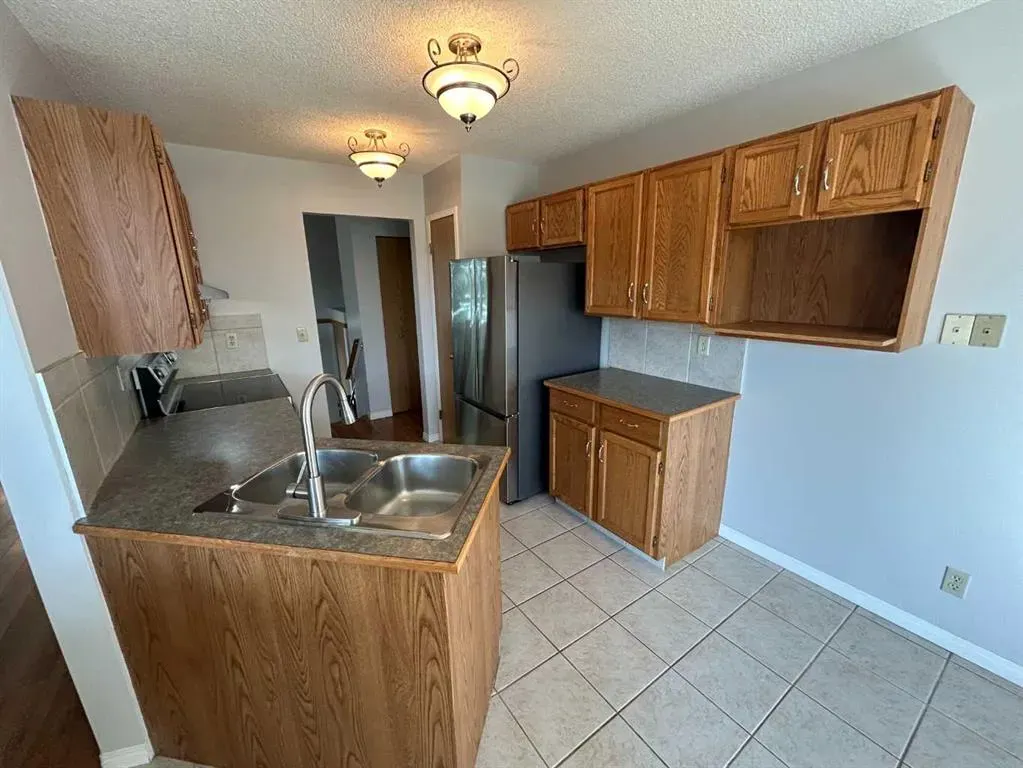 28 Millrise Close SW
