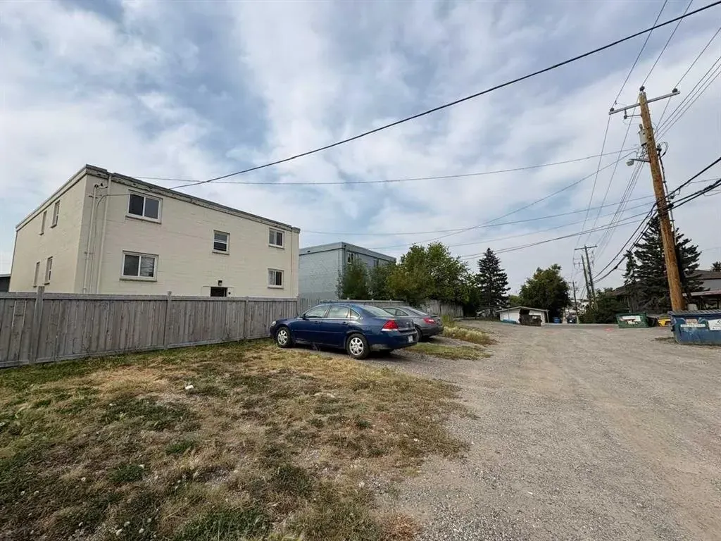 1608 38 Street SW, #1-6