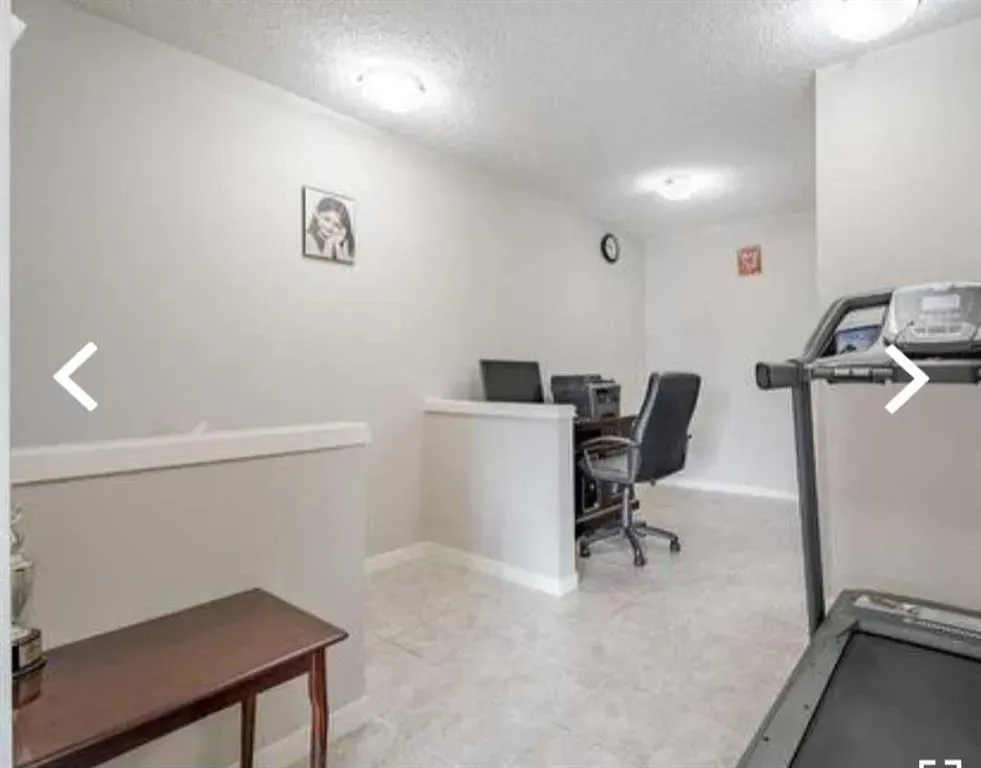 215 Panatella NW