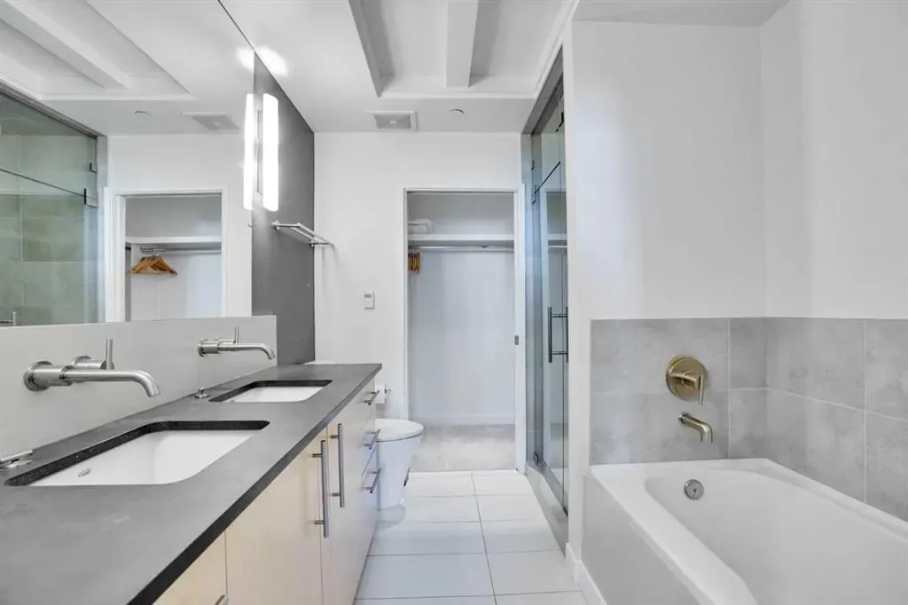 701 3 Avenue SW, #205