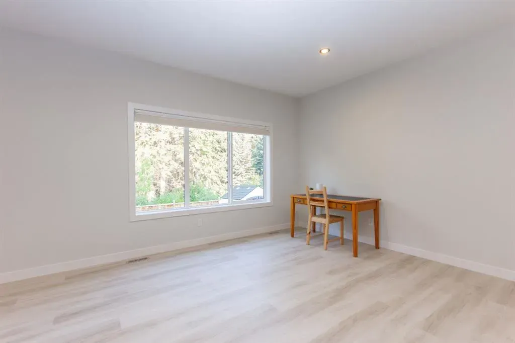165 Thompson Crescent