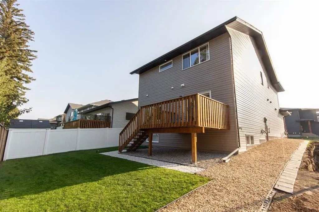 165 Thompson Crescent