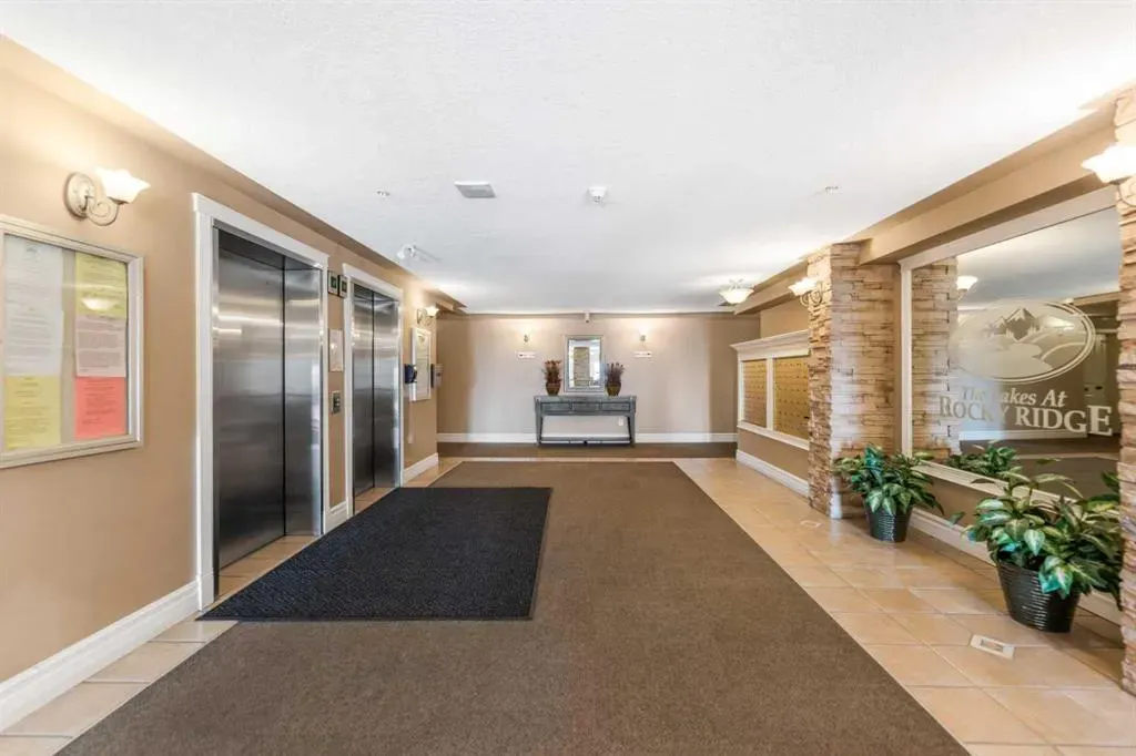 345 Rocky Vista Park NW, #119