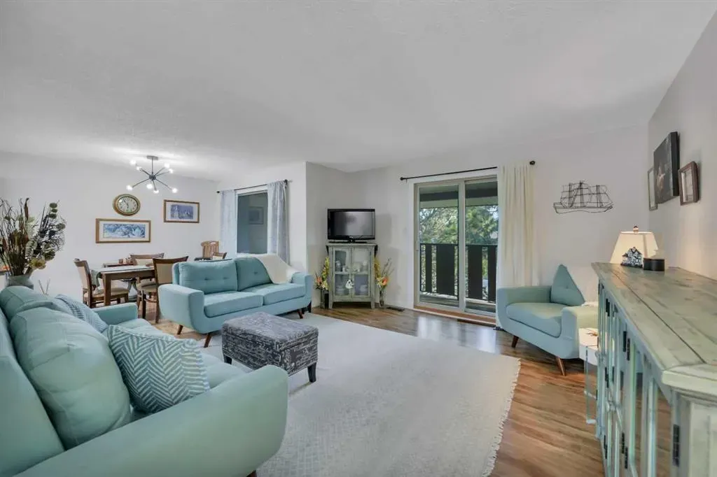 54 Bell Street, #213