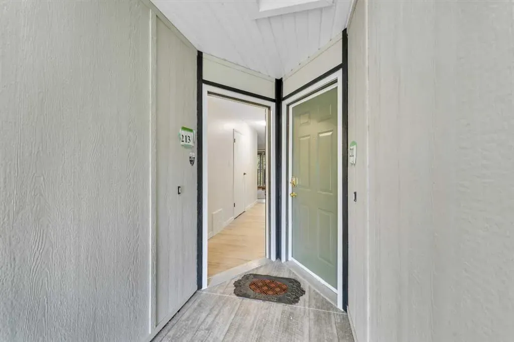 54 Bell Street, #213