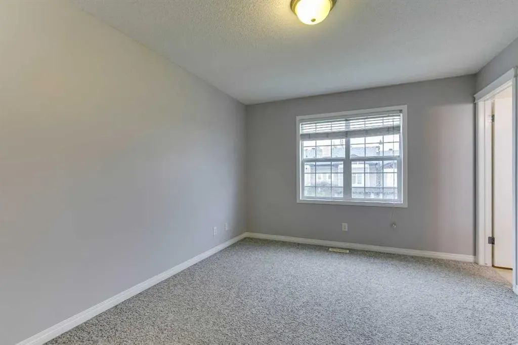 124 Prestwick Villas SE
