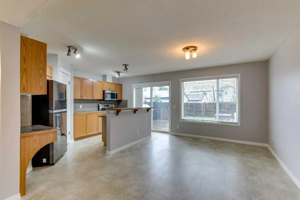 124 Prestwick Villas SE