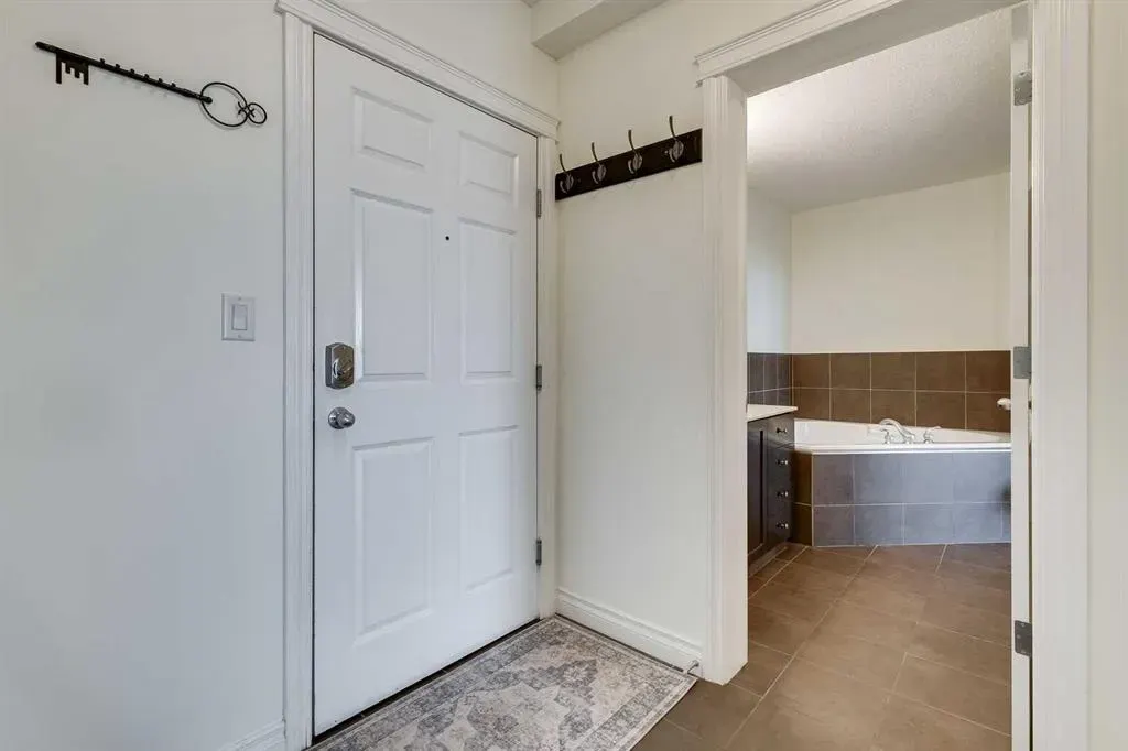 24 Hemlock Crescent SW, #3501