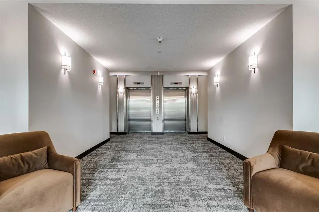 24 Hemlock Crescent SW, #3501