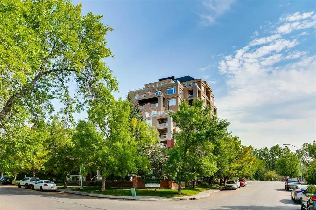 24 Hemlock Crescent SW, #3501