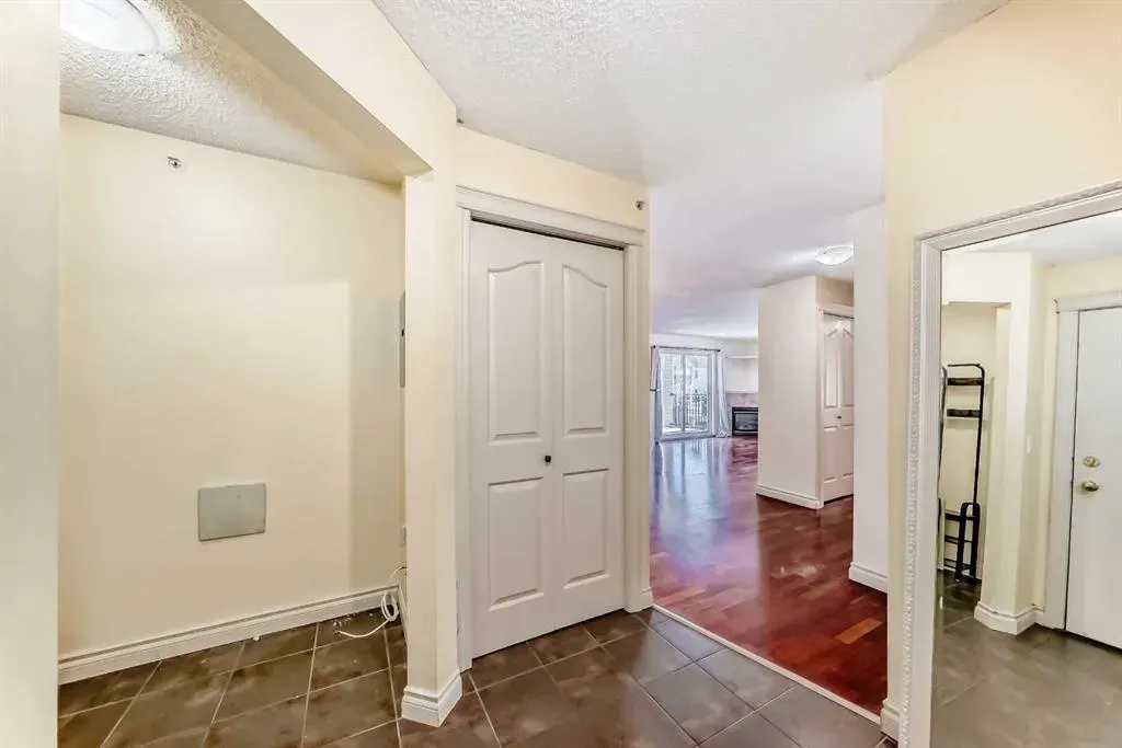 2371 Eversyde Avenue SW, #2322