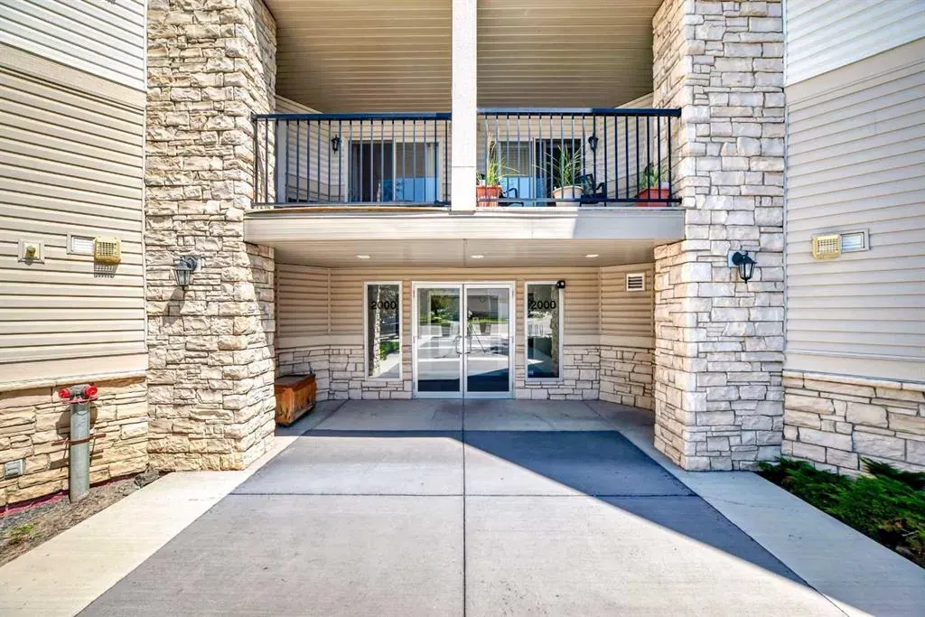 2371 Eversyde Avenue SW, #2322