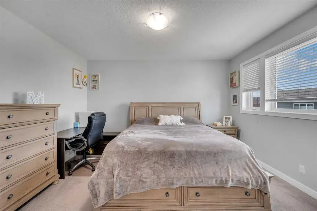 58 Redstone Mews NE