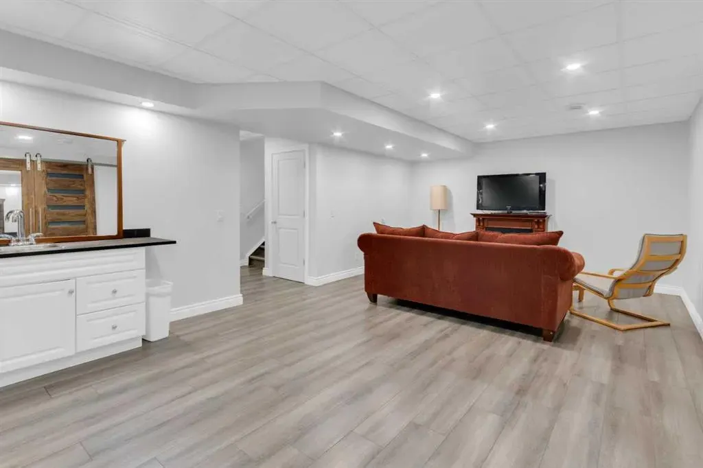 104 Heritage Hills