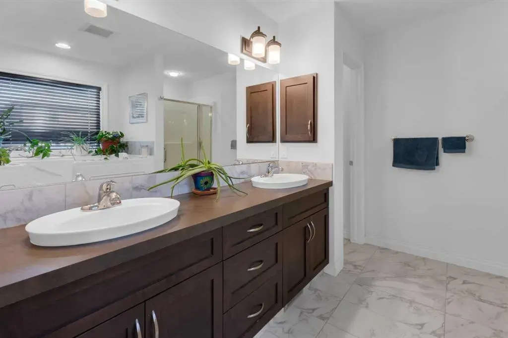 104 Heritage Hills