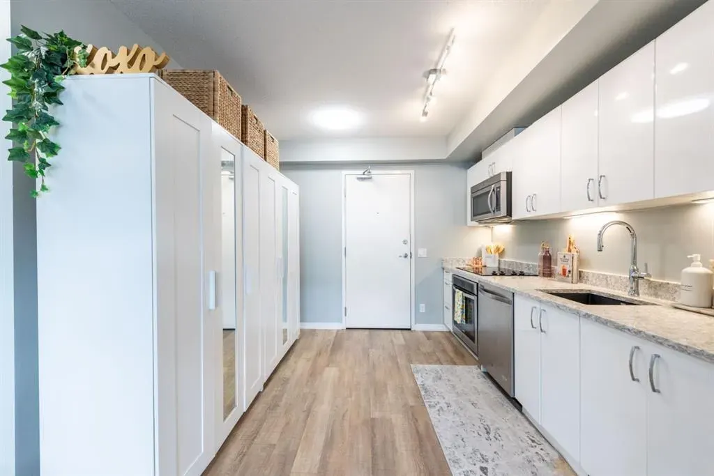 450 8 Avenue SE, #606