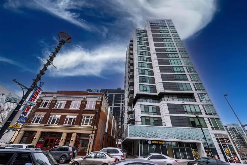 450 8 Avenue SE, #606
