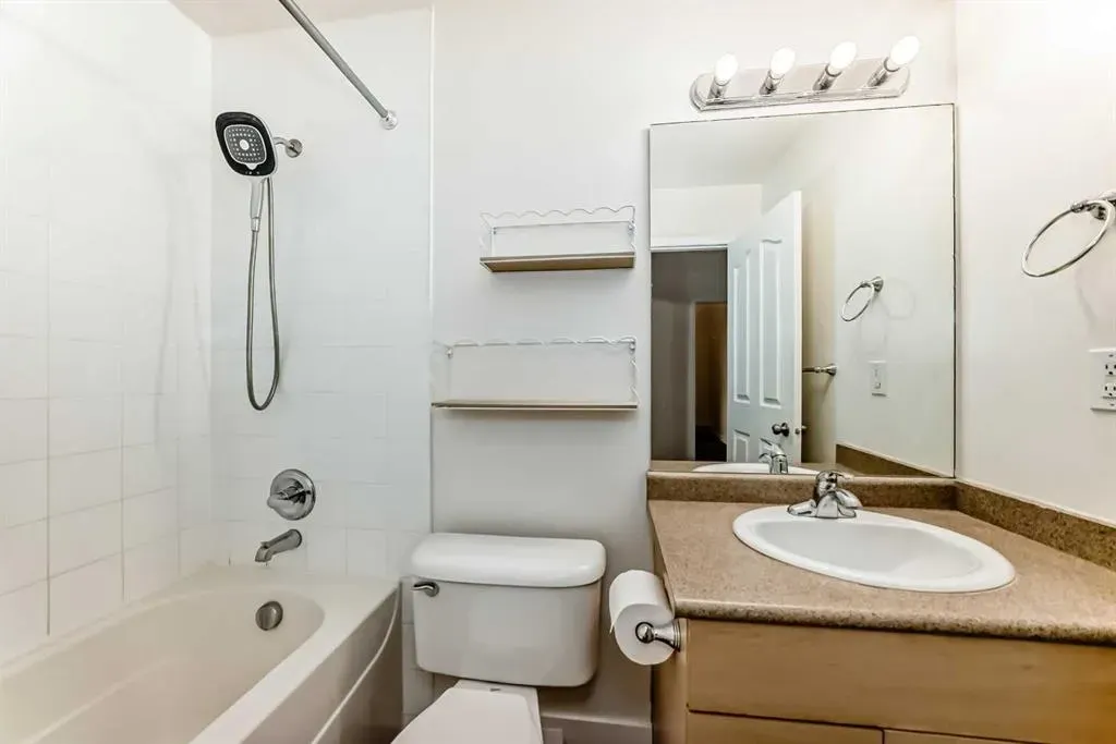 1111 6 Avenue SW, #209